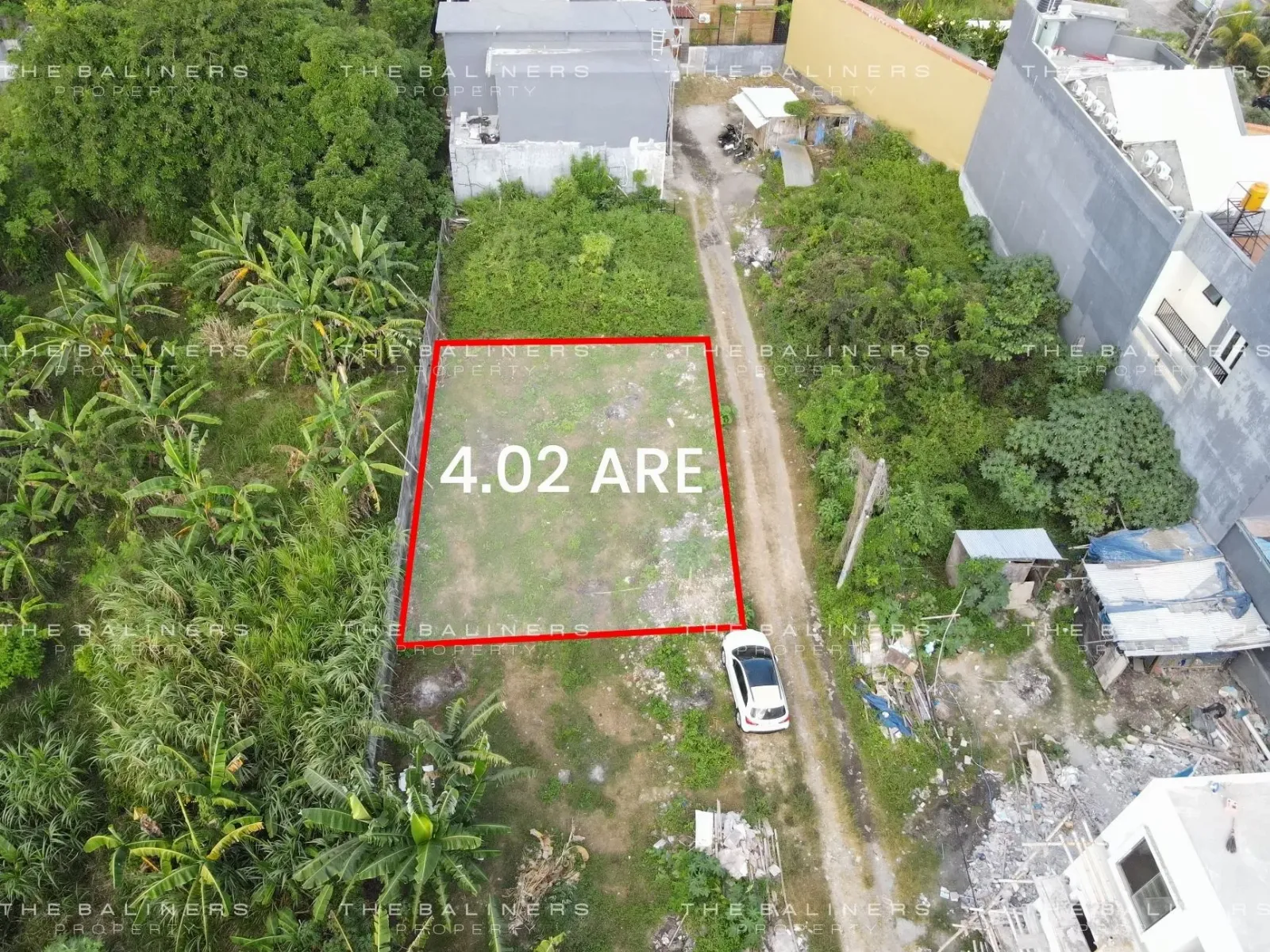 A COMMERCIAL READY JIMBARAN PLOT WITH STRATEGIC ACCESS