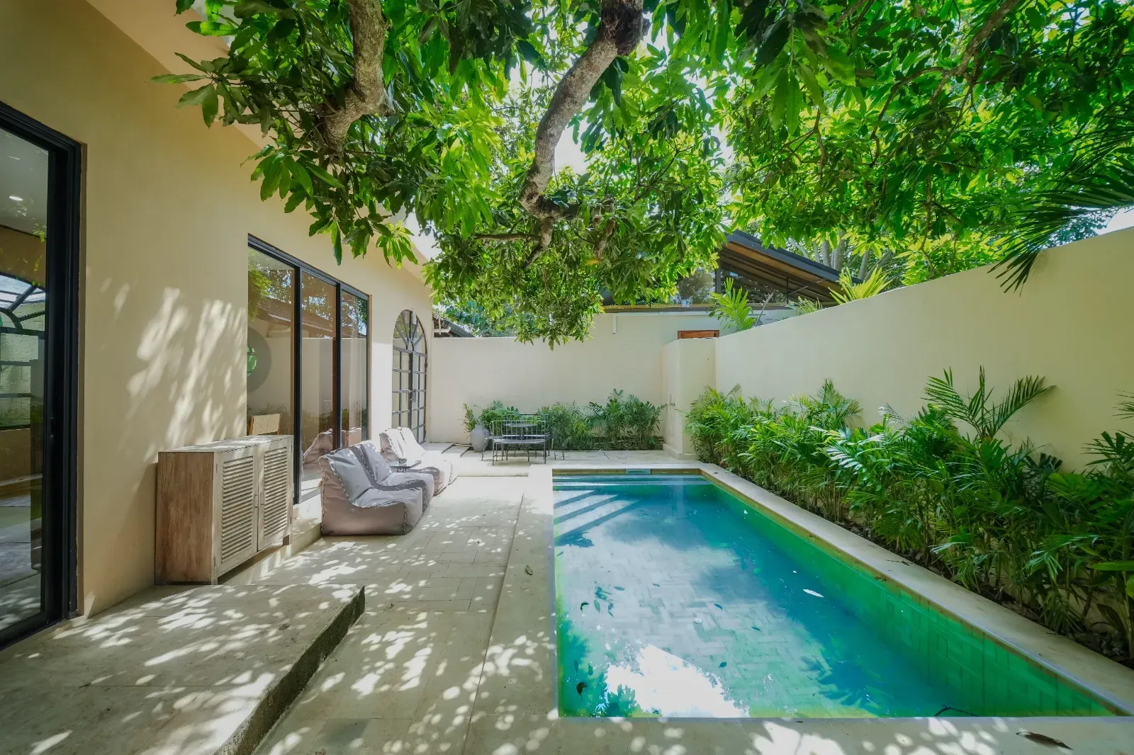 A READY TO OPERATE JIMBARAN VILLA COMPLEX WITH STRONG ROI PROFILE
